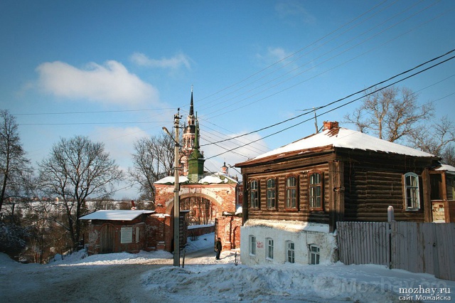 По дороге к Никольскому собору.