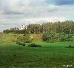 Общий вид Бородинской церкви. Бородино.  Фото Прокудина-Горского.