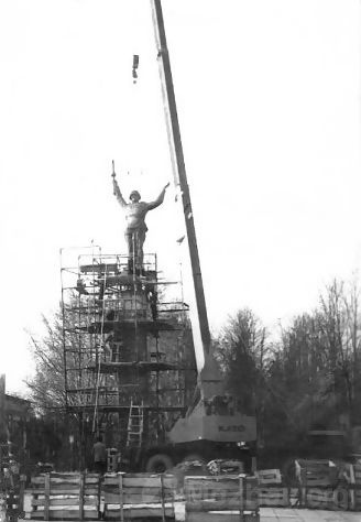 Строительство памятника Воину-освободителю. (3) 1985 г.